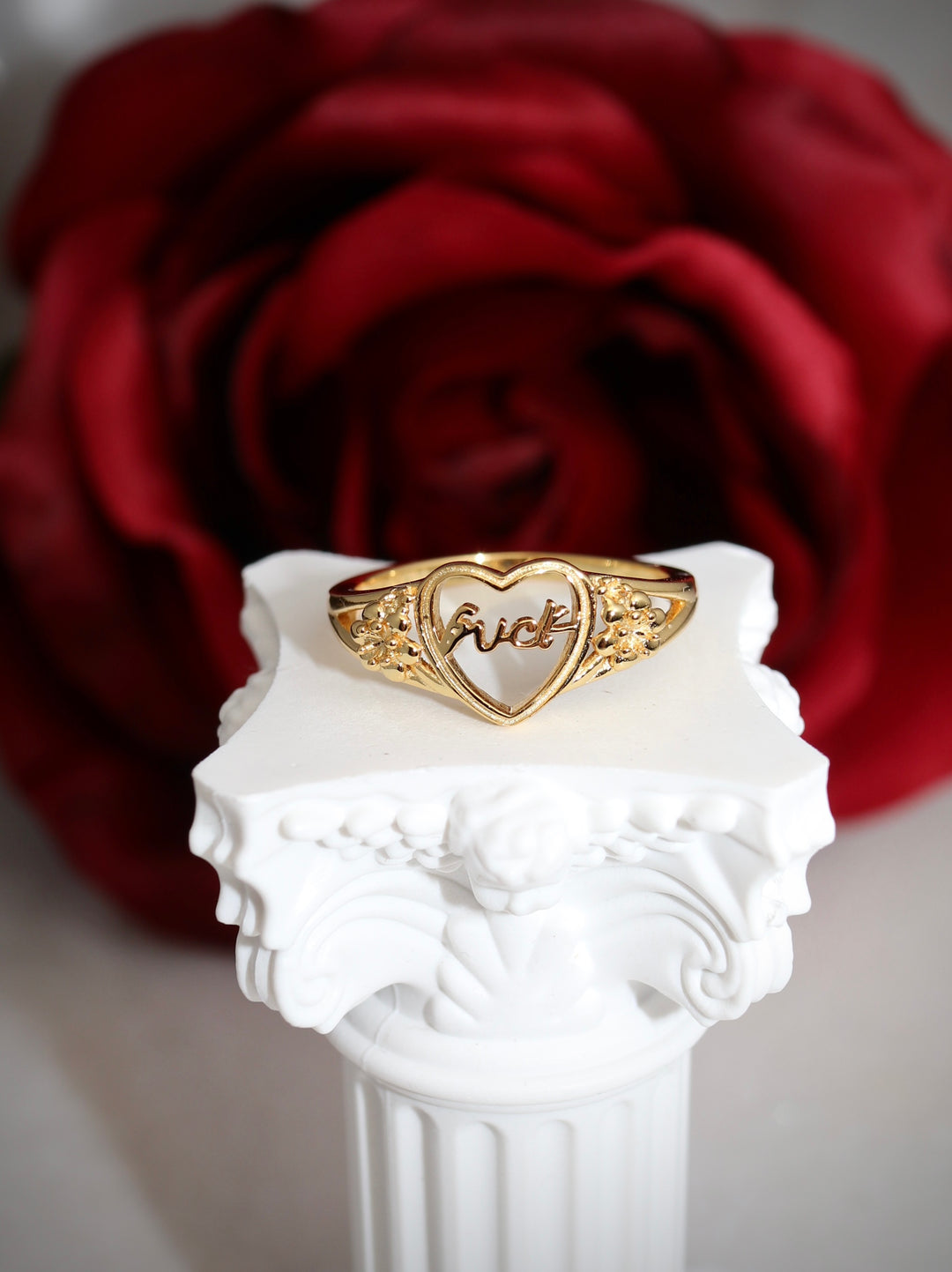 Amores Heart Ring